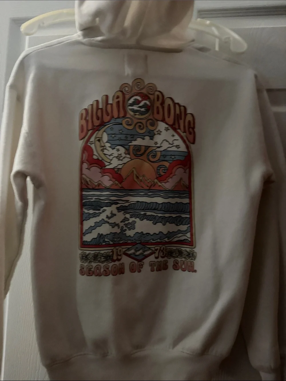 Billabong Cream Crewneck Hoodie with Subtle Logo - Picture 3 of 3